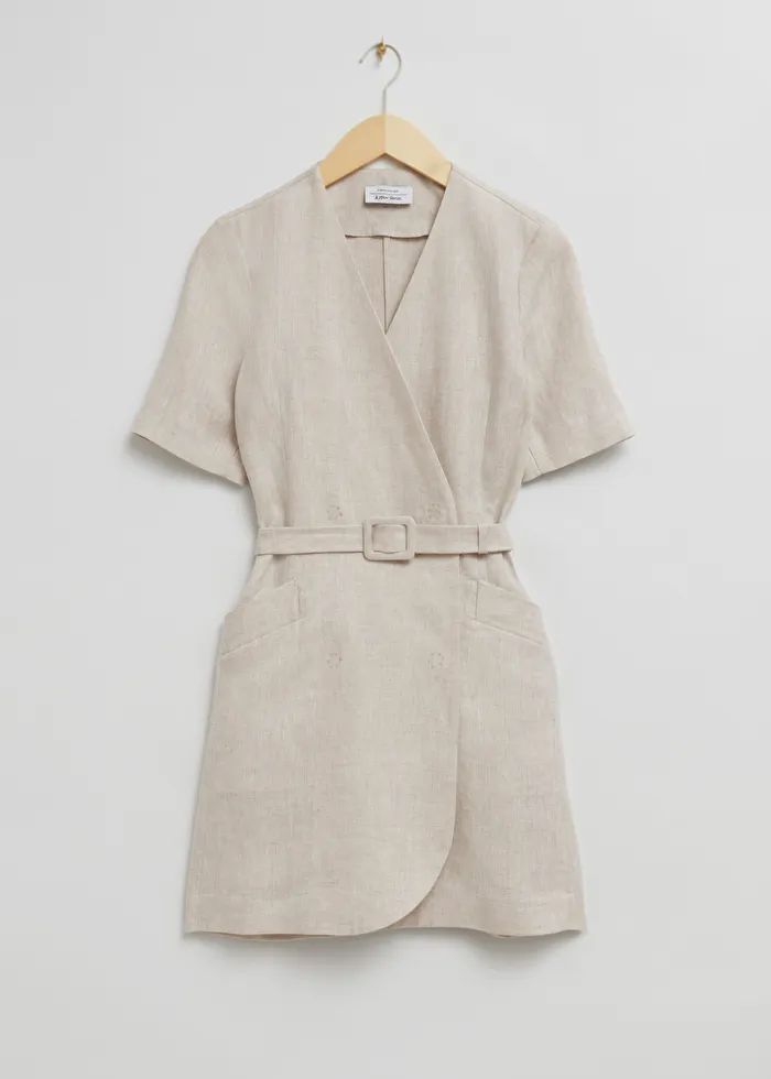 Tailored Linen Belted Mini Dress - Light Beige - Mini dresses - & Other Stories US Jeans Trend, Look Formal, Couture Mode, Dress Crafts, V Cut, Fashion Story, Looks Style, Work Attire, Mini Dresses