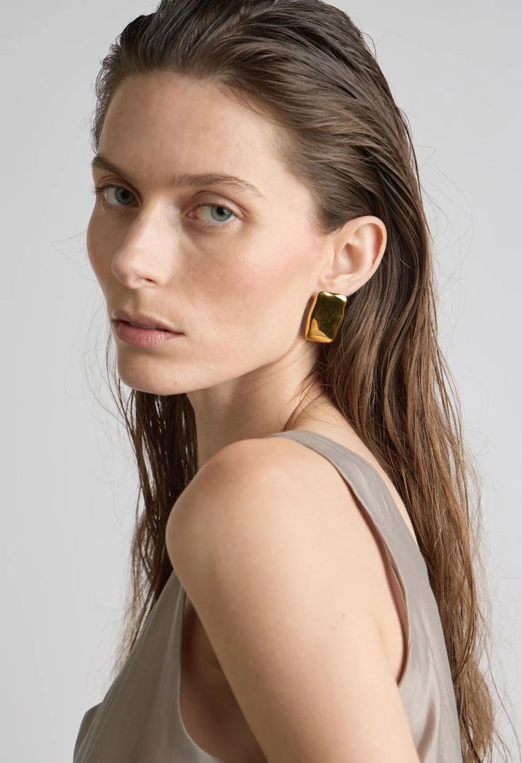 Gold Rectangle Earring. 14k Gold Plated  #contemporary #luxury #fashion #outfit #mensfashion #outfits #summer #tops #elevated #wardrobe #ootd #ootn #summeressentials #dallasfashion #designers #boutiques #shopping #clothing #casual #everydaystyle #nightout #date #outfit #resortwear #comfortable #leisurewear #couture #tailored #mensclothing #corporatebusiness wear #workwear #stylist #beach #thenkcstore #nicolekwon #koreanfashion #streetwear #streetstyle Date Outfit, Dallas Fashion, Rectangle Earrings, Clothing Casual, Contemporary Luxury, Smokey Quartz, Handbag Shoes, Outfits Summer, Fashion Outfit