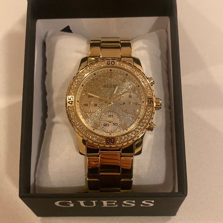 Guess - Ladies Watch Gold Color With Crystals Black Diamond Watch, Guess Women Watches, Lux Watches, Classic Watch Women, Gold Diamond Watches, Silver Watches Women, Gold Watches, Mens Fashion Watches, Diamond Watch