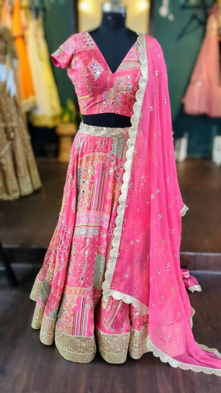 Beautiful pink patch work print lehenga choli. Lehenga is made from patchwork printed georgette fabric with mirrors and zari work.  We can customize the blouse style if you prefer.  Size: Please choose a standard size from the drop-down or your can choose custom measurements. The dress will be made to order in the size you choose or for custom measurements, I'll send you a measurement sheet once you order. Alia Bhatt Mehendi, Patchwork Lehenga, Lehenga With Mirror Work, Unusual Outfits, Sequin Lehenga, Print Lehenga, Net Skirt, Pink Patch, Lehenga Skirt