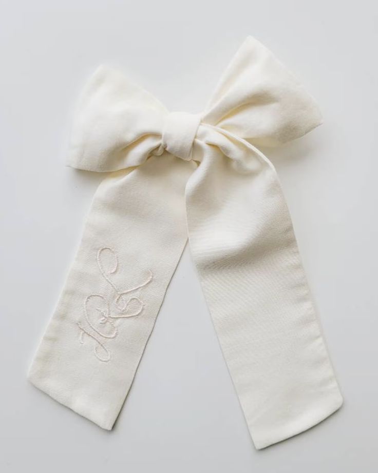 Monogram Bow, Long Bow, Reception Look, Tulle Bows, Bow Hair Accessories, Embroidered Monogram, Girl Hair Bows, White Bow, Personalized Embroidered