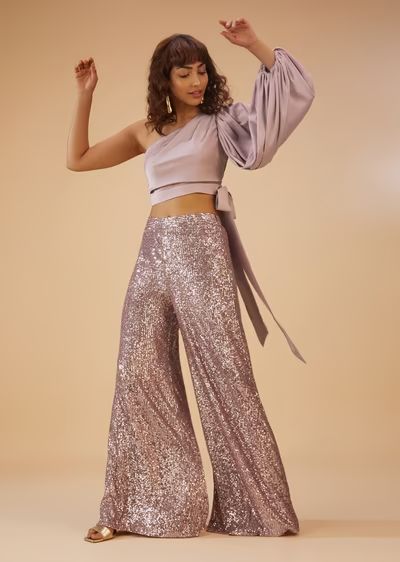 Modern Indian Dress, Outfit Palazzo, Crop Top Palazzo, Indo Western Outfit, Indo Western Outfits For Women, Crop Top Styles, Sangeet Outfit, Lehenga Designs Simple, Crop Top Designs