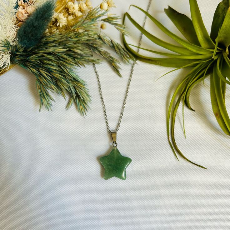 Green Aventurine Crystal Star Necklace Green Necklace With Star Charm For Gift, Green Star Aesthetic, Star Aesthetic, Purple Bead Necklace, Green Aventurine Necklace, Tiffany And Co Necklace, Green Aventurine Crystal, Aventurine Necklace, Aventurine Crystal