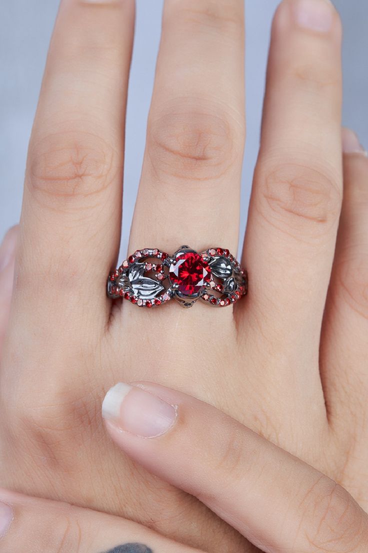 Leaf Skull Engagement Ring Red Garnet Gothic Skull Ring Silver Skull Cufflinks, Skull Wedding Ring, Gothic Engagement Ring, Skull Engagement Ring, Skull Rings, Gothic Ring, Skull Wedding, Silver Skull Ring, Gothic Skull