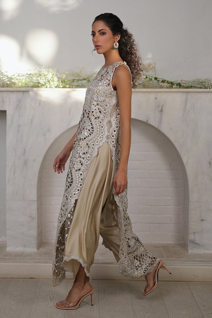 Elegant Pant Set With Intricate Embroidery For Party, Elegant Party Pant Set With Intricate Embroidery, Elegant Tissue Silk Palazzo Set For Reception, Elegant Organza Palazzo Set For Reception, Elegant Floor-length Pant Set With Resham Embroidery, Elegant Floor-length Festive Pant Set, Elegant Floor-length Pant Set For Festive Occasions, Elegant Festive Floor-length Pant Set, Elegant Pant Set For Wedding And Festive Occasions