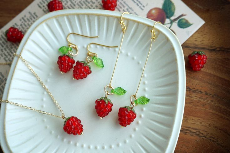 Cute raspberry earrings red berry earrings fruit earrings summer earrings gift for her Length:3 CM-6CM Width:1.5cm Summer Gift Cherry Earrings, Fruit Design Jewelry As Summer Gift, Summer Fruit Design Jewelry As Gift, Summer Fruit Design Jewelry Gift, Berry Colored Fruit Design Jewelry Gift, Handmade Red Sweet Earrings, Cute Red Earrings With Fruit Design, Cute Berry Colored Jewelry With Fruit Design, Handmade Berry Earrings For Gift