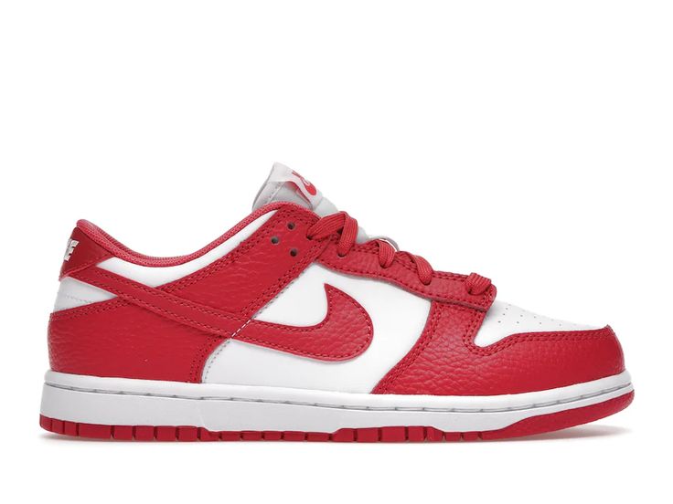 Low Top Dunks, Dunks Red, Pretty Sneakers, Shoe Wishlist, Girly Shoes, Nike Fashion, Nike Dunk Low, Dunk Low, Nike Dunk