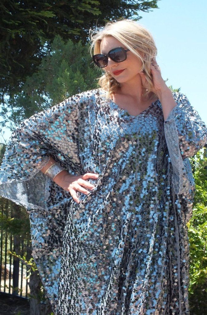 Summer Party Dress With Batwing Sleeves, Summer Party Kaftan With Sequins, Spring Party Kaftan With Sequins, Summer Party Sequin Kaftan, Summer Party Sequined Kaftan, Spring Party Kaftan With Kimono Sleeves, Sequin Kaftan For Evening And Summer, Sequined Kaftan For Evening In Summer, Summer Evening Kaftan With Sequins