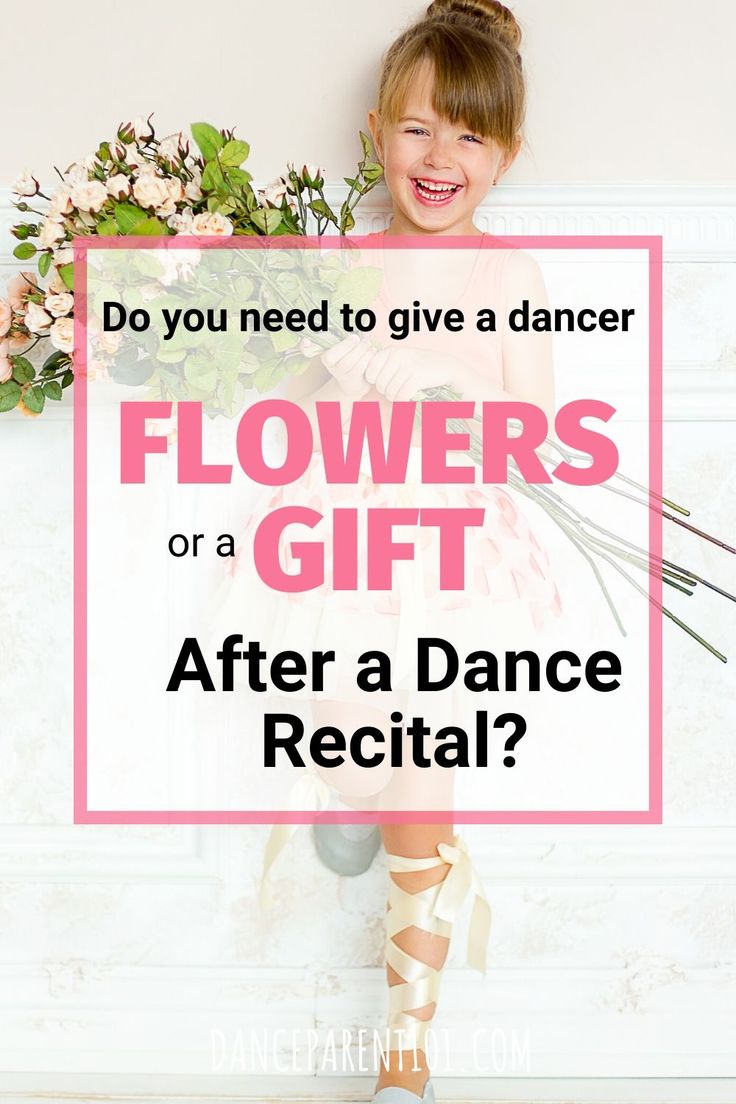 Ballet Flowers Bouquet, Ballet Recital Flowers, Dance Flowers Bouquets, Recital Flowers For Dancers, Dance Recital Flower Bouquet Ideas, First Dance Recital Gift, Ballet Recital Flower Bouquet, Dance Recital Bouquets, Recital Flower Bouquet Ideas