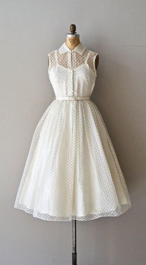 Sleeveless Dress With Fitted Bodice For Wedding, Knee-length Wedding Dress With Lined Bodice, White Sleeveless Dress With Lined Bodice, White Sleeveless Midi Dress For Wedding, White Sleeveless Vintage Dress For Party, Sleeveless White Vintage Dress For Party, Sleeveless Fitted Wedding Dress, Fitted White Sleeveless Dress For Casual Wear, White Sleeveless Wedding Dress