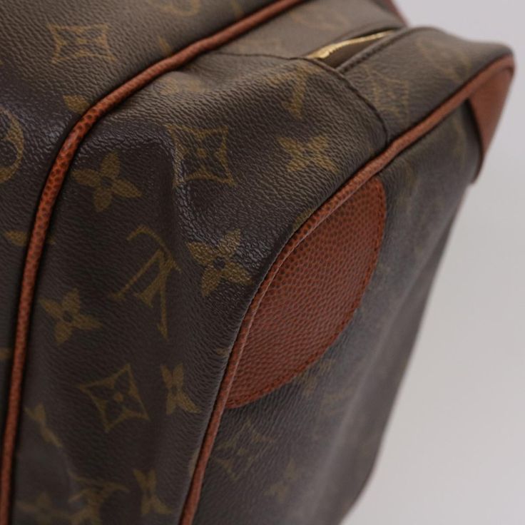 Brand: Louis Vuitton Model: Monogram NBA Gym Bag Boston Bag Color: Brown Material: Canvas Inclusions: Dust Bag / Item Box / Padlock / Key×2 / Clochette / Name Tag / Shoulder Strap Dimensions: W65cm x H35cm x D29cm Serial number: NA Country of origin: Italy Condition: AB - good condition. The Louis Vuitton Brown Monogram NBA Gym Bag in Monogram Canvas exudes sporty elegance and luxury. Crafted from the iconic Monogram canvas adorned with the NBA logo, this Boston Bag showcases Louis Vuitton's com Classic Monogram Canvas Pouch Bag, Brown Monogram Canvas Rectangular Bag, Classic Monogram Canvas Bags For Errands, Rectangular Monogram Canvas Satchel With Removable Pouch, Monogram Canvas Square Bag For Daily Use, Monogram Canvas Travel Bag Square Shape, Brown Monogram Canvas Rectangular Shoulder Bag, Brown Monogram Canvas Pouch Satchel, Rectangular Monogram Canvas Shoulder Bag For Errands