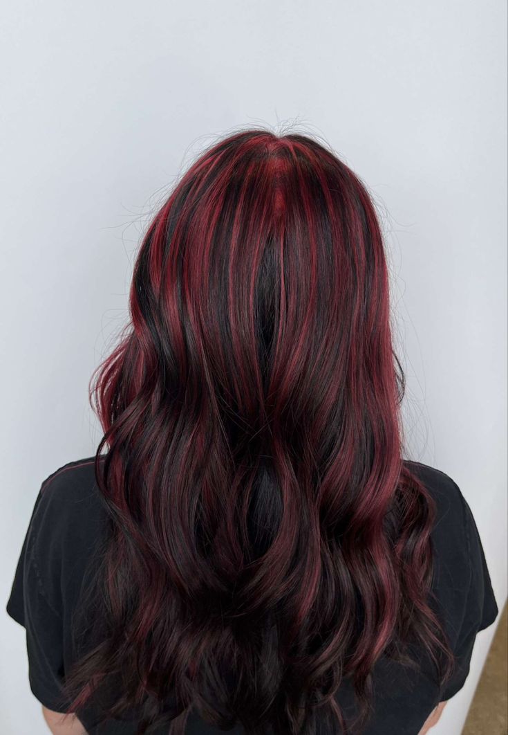 red and black striped girl hair Black W Red Highlights, Emo Highlights, Orange Highlights In Black Hair, Red And Black Chunky Highlights, Chunky Red Highlights, Red Chunky Highlights, Black And Red Highlights, Egirl Hair, Black Hair With Red Highlights