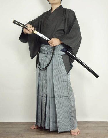 Samurai Clothing, Japanese Traditional Clothing, 일본 패션, Male Kimono, Art Outfits, Poses References, Aikido, Maneki Neko, Japanese Outfits