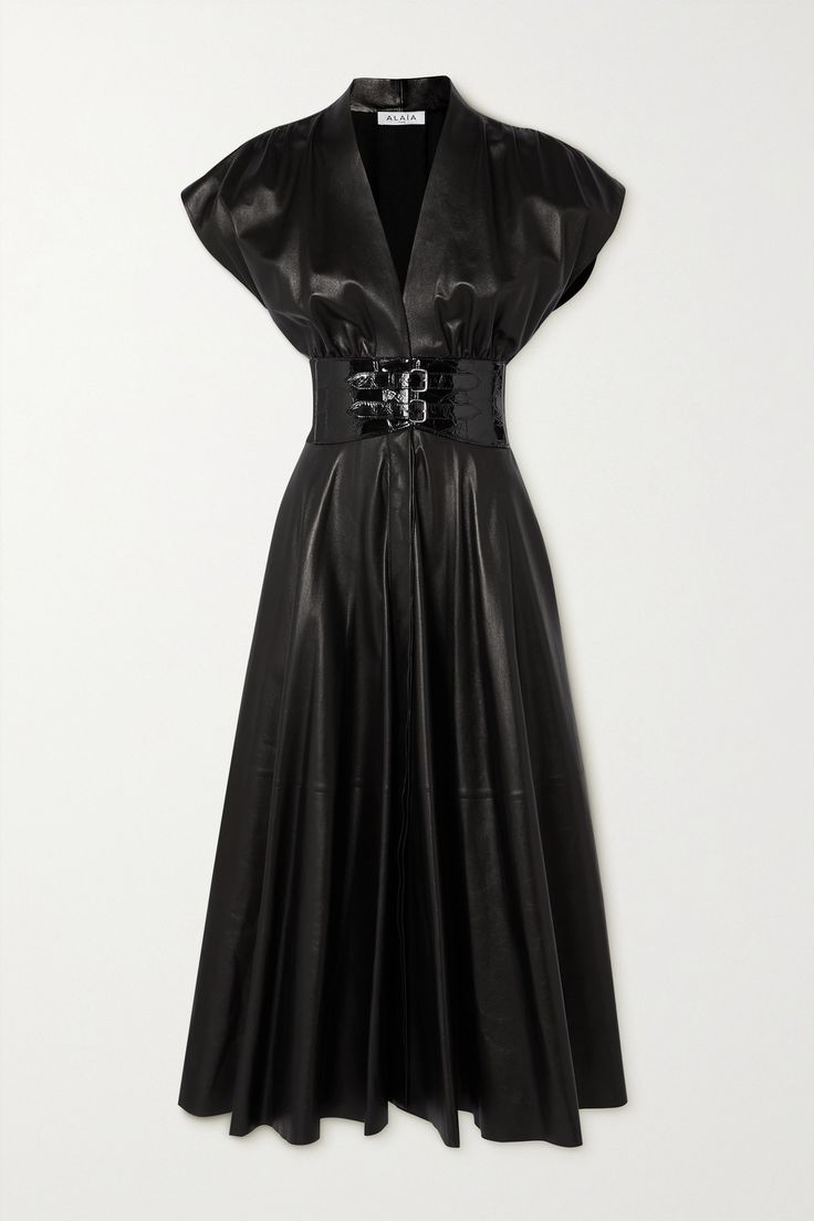 Alaïa toughens up this black leather dress with a patent, croc-effect belt, recalling the waist-cinching styles that heralded Pieter Mulier's first collection with the label. It has a plunging V-neck framed by capped sleeves and a paneled, flared skirt. Heighten the sculptural look by pairing it with wedges or heels. Bar Owner, Alaia Dress, Dressy Hats, Black Leather Dress, Leather Midi Dress, Black Leather Dresses, Gothic Vintage, Capped Sleeves, Vintage Bar