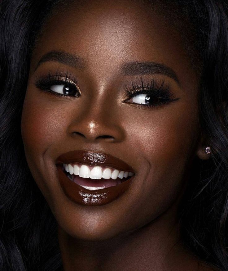 Makeup for black women Makeup Cantik, Ideas De Maquillaje Natural, Beauty Make-up, Dark Skin Beauty, Brown Eyeshadow, Dark Skin Makeup, American Woman, Dark Skin Women, Makeup For Black Women