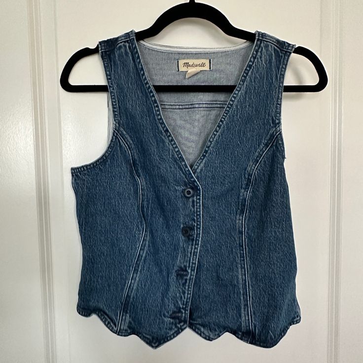 Never Worn, Washed Once (Hoping It’d Shrink So I Could Wear It) Size 8 Only Selling Because Too Big On Me Reviews Said To Size Up, But Because I Have A Smaller Chest, I Could Have Gone True To Size Thrift Style Outfits, Madewell Top, Jean Vest, Swag Style, Madewell Denim, Small Chest, Denim Vest, Wear It, Madewell