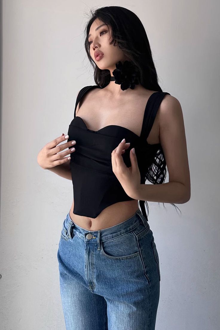 Item Type: TopsMaterial: 85% Cotton. 10% Polyester. 5% SpandexPattern: PlainNeckline: Square NeckSleeve Length: SleevelessColor: Black. WhiteSize: XS. S. M Fashion Tops Blouse, Off Shoulder Crop Top, Rhinestone Dress, Shoulder Crop Top, Crop Top Blouse, Asymmetrical Hem, Bandage Dress, Mesh Dress, Velvet Dress