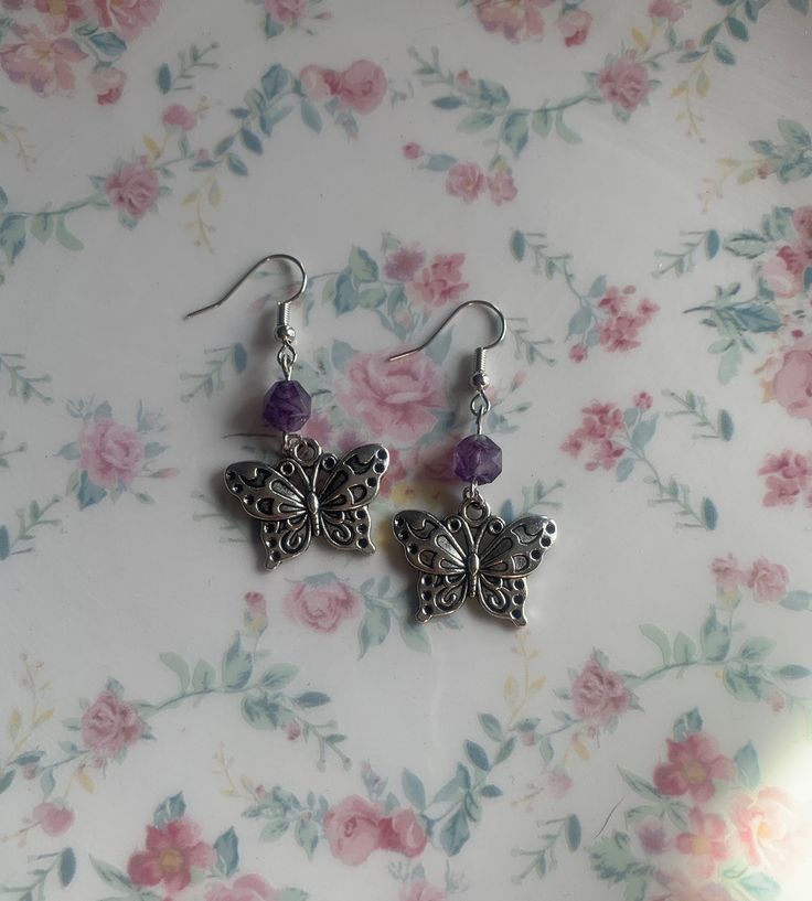 dangle earrings ft amethyst bead and a metal charm Amethyst Butterfly, Aesthetic Gift, Amethyst Beads, Love Rose, Pearl Earrings Dangle, Butterfly Earrings, Metal Charm, Charm Gift, Charm Earrings