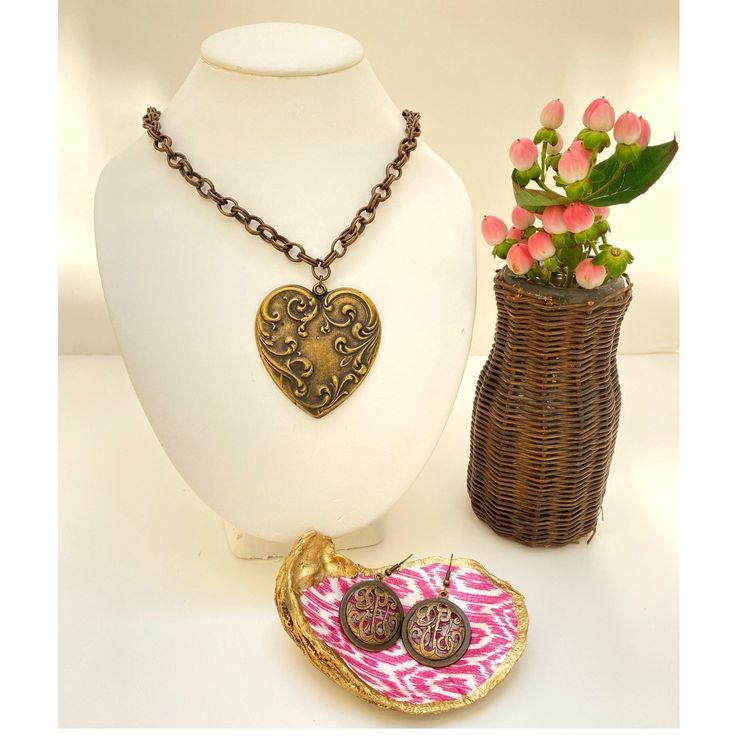 This heart necklace features a large vintage inspired heart medallion. the necklace is 22" in length and closes with a toggle clasp. The heart is 2.25" wide and 2.5" in length. It is perfect for anyone who loves vintage and also the cottagecore look. Heart Necklace Vintage, Necklace Vintage, Toggle Clasp, Vintage Necklace, Heart Necklace, Antique Gold, Antique Brass, Vintage Antiques, Vintage Inspired