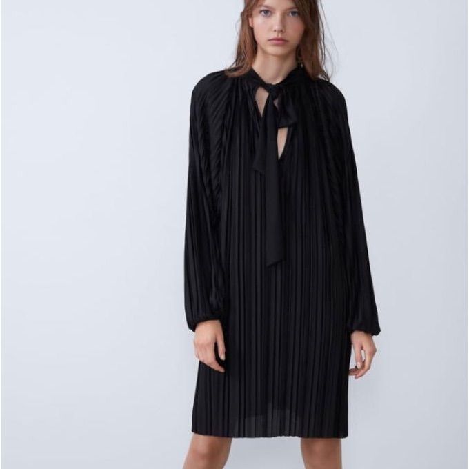 Brand New Really Nice Material Dress Bundle And Save! Pleated Black Mini Dress For Fall, Elegant Black Pleated Dress For Fall, Black Pleated Dress For Fall, Black Knee-length Pleated Party Dress, Black Pleated Evening Dress For Spring, Elegant Black Pleated Dress For Spring, Black Pleated Dress For Spring, Casual Black Pleated Dress For Spring, Zara Pleated Midi Dress For Fall