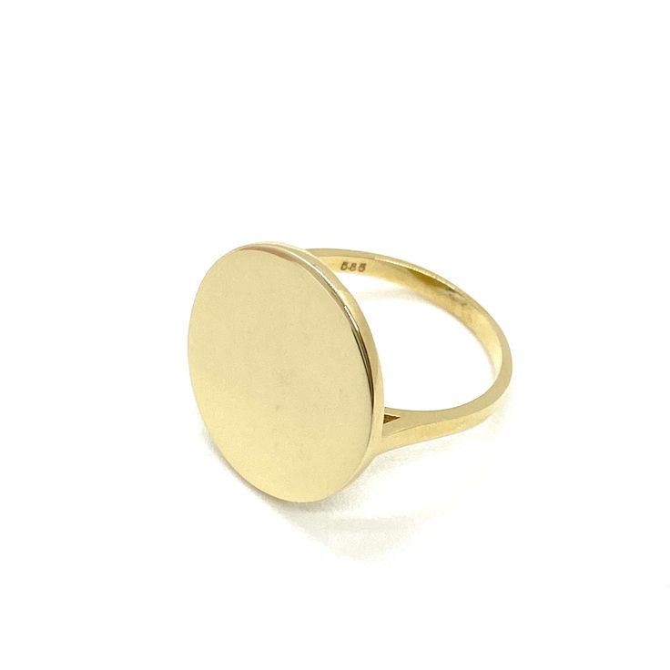 MELIGreece's classic design yellow gold 14k unisex ring with a round-shaped glossy flat surface. Historically the cycle has remained a symbolic shape that transcends geography, language, culture and time. The circular shape represents for many concepts eternity, femininity and the cycle of life. Ring size: 54.0 FR / 7.0 US. This ring is available at any size. Diameter of the glossy ring surface: 12.0 mm. / 0.47 inch. An easy to combine with the rest of your jewelry this solid gold ring, an every Rose Gold Chain Necklace, Life Ring, Easter Jewelry, Birthday Jewelry, Gold Cross Necklace, Turtle Pendant, Summer Birthday, Solid Gold Rings, Birthday Jewelry Gift