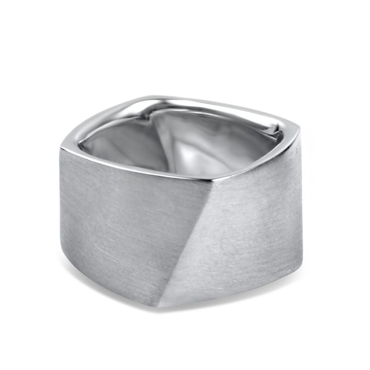 Estate Tiffany & Co. Ring Estate Sterling Silver Tiffany & Co. Frank Gehry Torque Ring 4.5 Ring Bear, Frank Gehry, Design Philosophy, Loop Earrings, Contemporary Luxury, Fire Heart, Innovative Design, The Ring, Diamond Earrings Studs