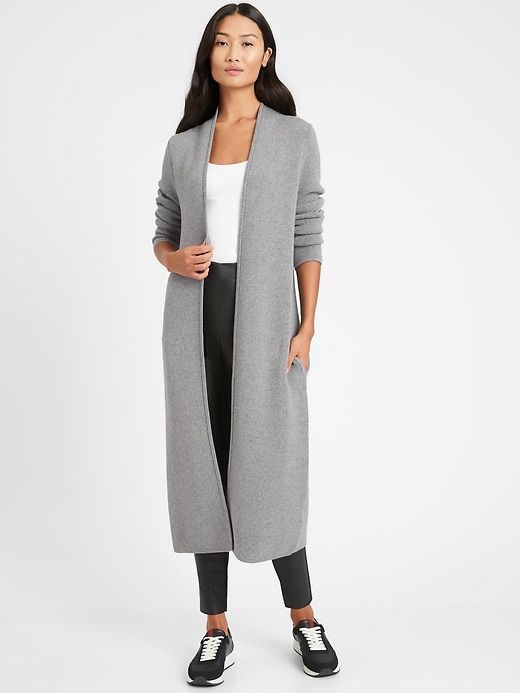 Saw this on Banana Republic: Duster Outfit, Chocolate Clothes, Classic Leather Jacket, Sweater Outfits Fall, Duster Cardigan Sweater, Sweater Duster, Effortless Outfit, Fashion Jackson, Glad Rags