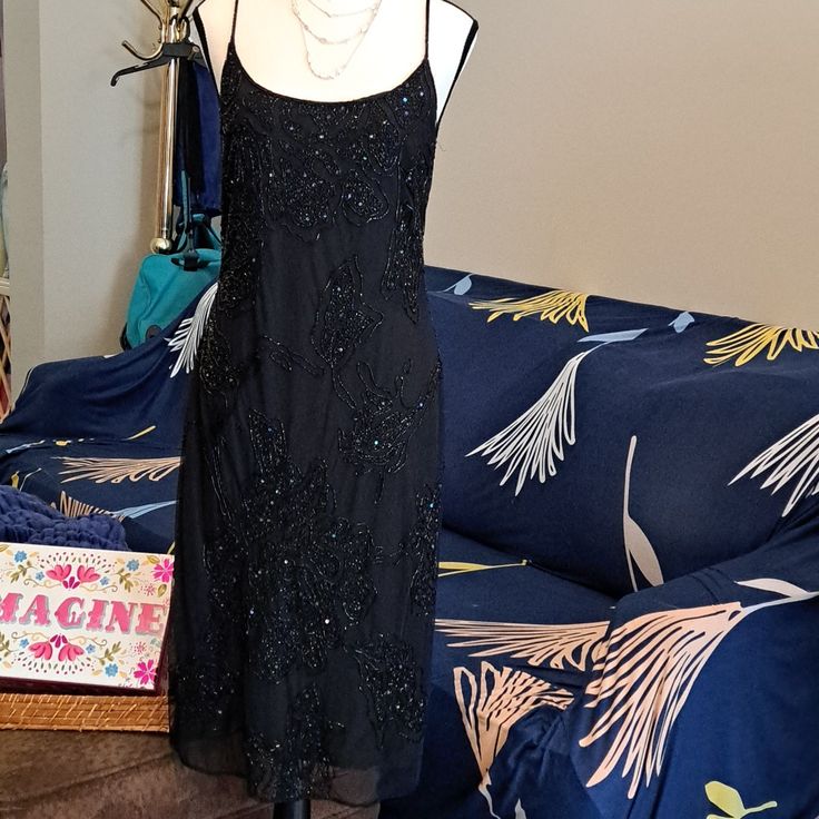 Beautiful Nwt Vintage Sequin Hugo Buscati Sexy Backless Dress. Original Dress Owner. This Dress Has Never Been Worn. Has Been Stored In The Closet. Never Had An Opportunity To Wear And Now I Cant Fit It. Its So Beautiful I Have Never Been Able To Part With It. My Loss Is Your Gain. Would Be Great For A Cocktail Party, New Years Eve, An Evening Wedding Or A Semi Formal Event. Fall Cocktail Dress, Backless Cocktail Dress, Low Back Dresses, Black Dress Formal, Sparkle Dress, Backless Mini Dress, Sparkly Dress, Evening Wedding, Yes To The Dress