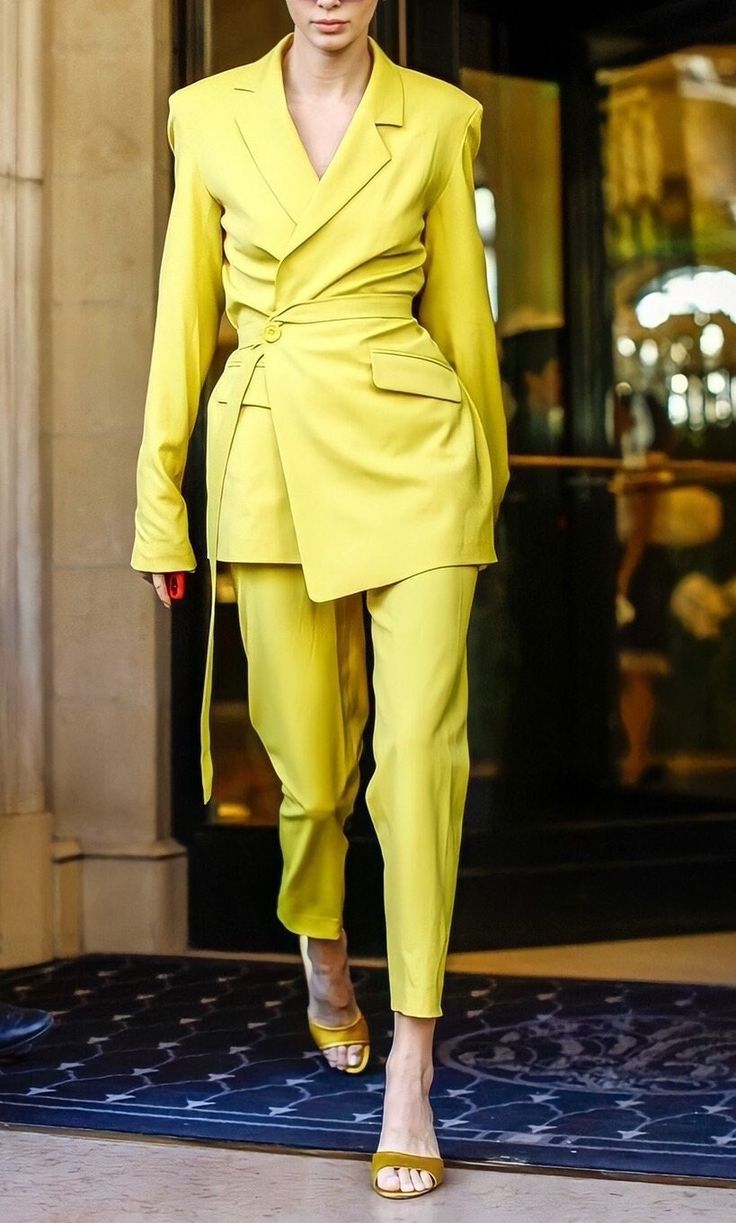 Yellow silk  tuxedo suit. Blazer +pants  please, when order give me your measurments: bust,waist, hips and your heigt. Can be in any colors Yellow Dress Accessories Jacket, Luxury Yellow Party Blazer, Yellow Chic Blazer, Cheap Chic Yellow Blazer, Luxury Yellow Winter Blazer, Luxury Yellow Office Blazer, Affordable Fitted Yellow Blazer, Luxury Yellow Semi-formal Suits, Luxury Yellow Single Breasted Blazer