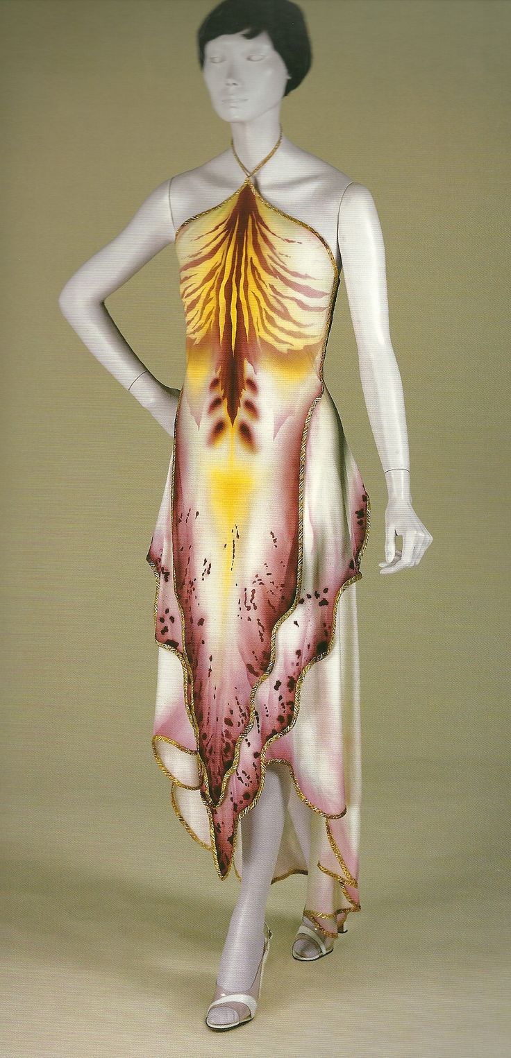 Kaisik Wong, American (1950-90) Orchid Dress, c. 1976 Orchid Inspired Fashion, Orchid Clothes, Kaisik Wong, Orchid Outfit, Orchid Dress, Half Alive, Moon Photo, Sue Wong, I Carry