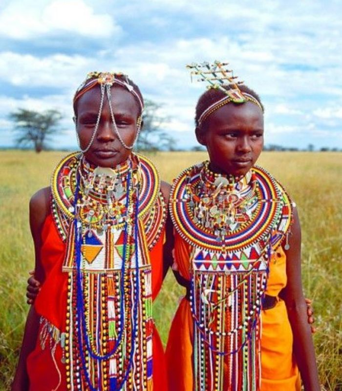 Kenyan Clothing, Maasai Dress, Kenya Fashion, Maasai People, Traditional African Clothing, African Traditional Dresses, Maasai, Traditional Attire, African Culture