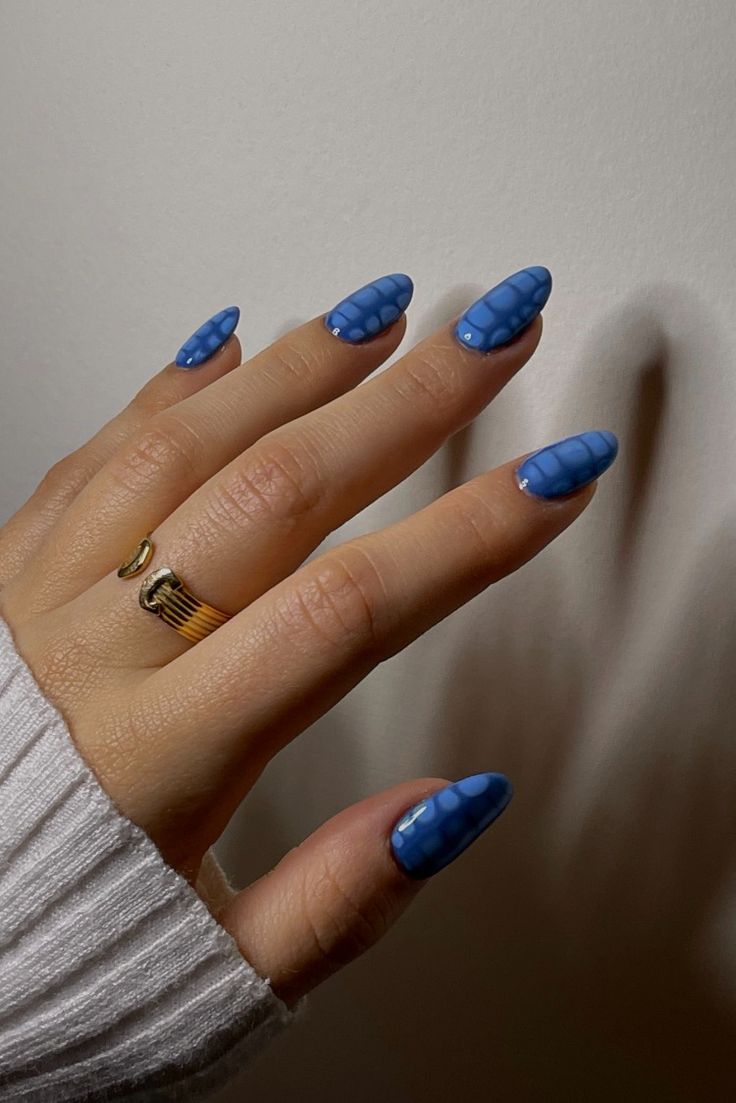 aesthetic croc nails aesthetic nail inspiration snake nails inspo spring 2023 nail inspo Blue Crocodile Acrylic Nails, Blue Snake Skin Nails, Blue Croc Print Nails, Blue Snake Nails, Blue Crocodile Nails, Blue Croc Nails, Hybrid Nails Inspiration, Alligator Nails, Reptile Nails