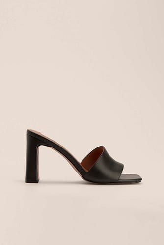 Flared Block Heel Sandals Black | NA-KD