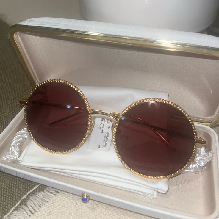 Boucheron Gold Sunglasses. Brand New, Never Worn, With Tag. Chic Gold Round Frame Sunglasses, Chic Formal Sunglasses With Glass, Chic Formal Sunglasses With Glass Lenses, Chic Glass Sunglasses For Formal Occasions, Chic Formal Glass Sunglasses, Gold Round Frame Sunglasses For Party, Gold Round Frame Party Sunglasses, Chic Gold Sunglasses With Glass Lenses, Elegant Round Frame Metal Sunglasses