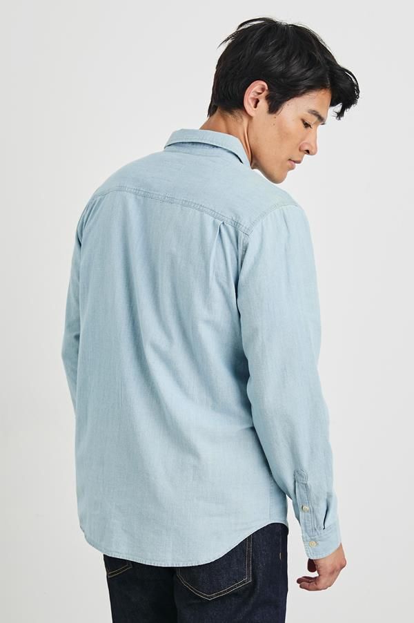 Look and feel amazing in this super soft, vintage inspired denim chambray shirt. Made from lightweight cotton chambray, this long sleeve collared button-down shirt features a vintage wash finish, classic fit, and patch pocket at chest.True to size100% CottonMachine Wash Cold. Tumble Dry Low. Remove Promptly. Do Not Bleach. Denim T Shirt, Denim Sweater, Chambray Shirt, Short Shirts, Denim Pant, Shirt Accessories, Denim Shop, Denim Shirt, Denim Fashion