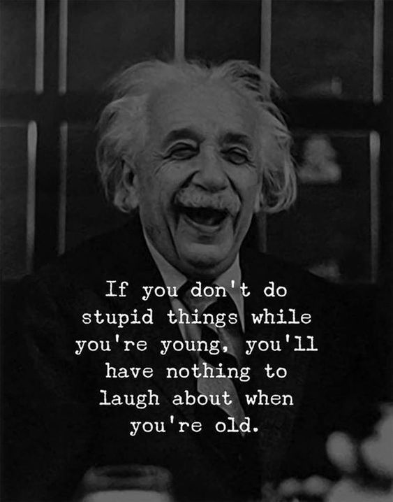 Inspirerende Ord, Life Is Too Short Quotes, Albert Einstein Quotes, Einstein Quotes, Insightful Quotes, Inspirational Sayings, Positive Words, To Laugh, Quotable Quotes