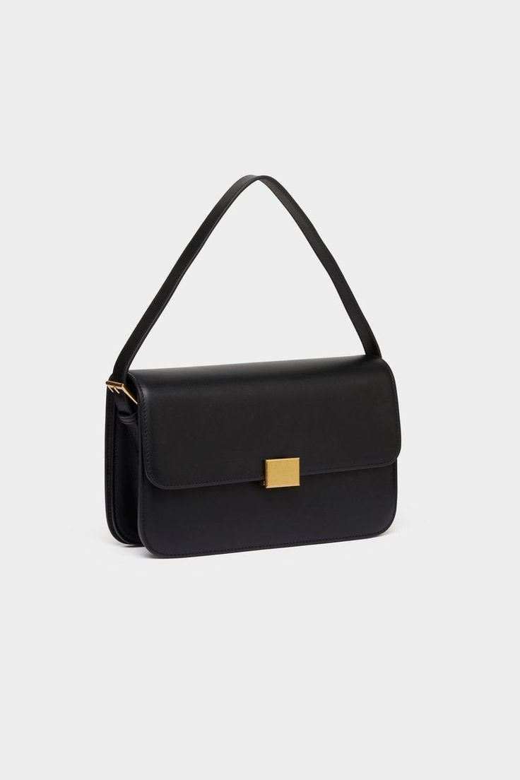 Born out of the desire for a classic and understated accessory that can elevate any outfit effortless and take you from work to weekend. LWG certified leather with 18K PVD gold plated stainless steel hardware. My Style Bags, Leather Accessory, Classic Bags, Pretty Bags, Designer Shoulder Bags, Brushed Metal, Black Purses, Black Bag, Black Handbags