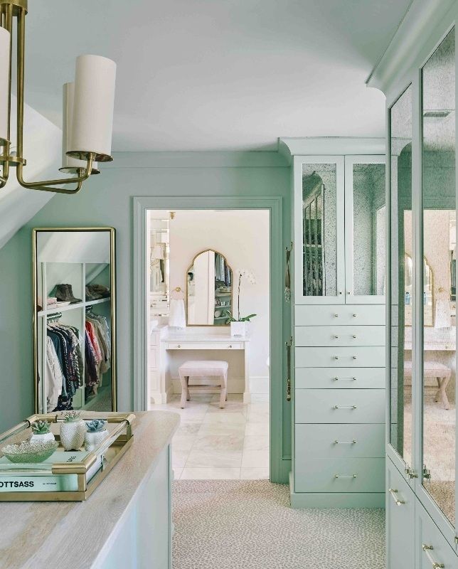 the instagram page shows an image of a bedroom with closets and dressing tables