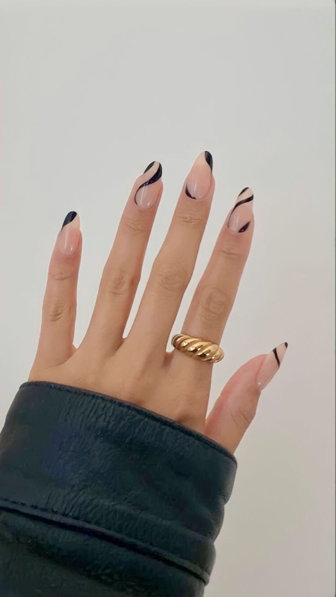 Black Minimalist Nails Almond, Minimalist Nails Black Lines, Black Nails Minimalist, Acrylic Nails Line Designs, Black Lines Nail Art, Almond Nails With Lines, Nails That Match Black Dress, Black Nails Inspo Almond, Black Nails With Lines