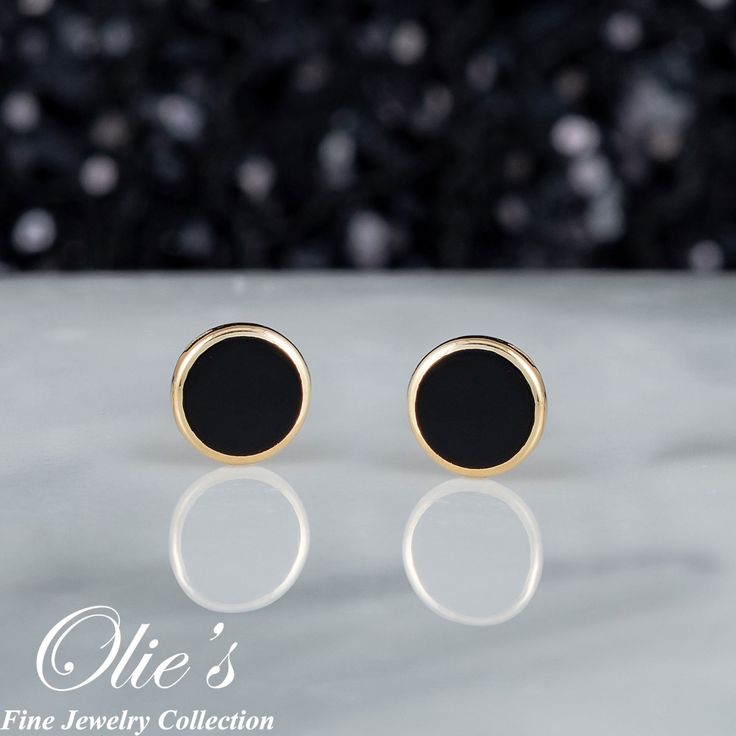 Introducing our elegant Black Circle Earrings crafted with 14K Gold and stunning Black Onyx stones. These beautiful stud earrings feature a border round circle design that adds a touch of sophistication to any outfit. Perfect for women looking for a unique accessory that is both stylish and versatile. With screw back closure for secure and comfortable wear. Elevate your jewelry collection with these must-have earrings! *Product Details* Material: 14K Gold Metal Color: Yellow Gold Earring Size: L Luxury Black Earrings With Polished Finish, Luxury Black Onyx Earrings, Luxury Black Pierced Earrings, Luxury Black Jewelry, Minimalist Black Evening Jewelry, Modern Black Jewelry With Matching Earrings, Black Polished Earrings For Evening, Black Polished Finish Earrings For Evening, Black Polished Evening Earrings