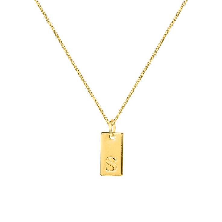 ❈ Make a subtle statement with our rectangle Gold Bar Letter Necklace – the ultimate accessory for trendsetters who love to rock their individuality with a touch of glam! Crafted from alloy steel and dipped in 18 karat gold electroplating, this necklace is a sleek and chic addition to your jewelry collection. The rectangular gold bar pendant exudes modern vibes, making it the perfect canvas to showcase your personality through a custom letter. Hanging from a stylish box chain at a sassy 20 inche Everyday Rectangular Yellow Gold Bar Necklace, Everyday Yellow Gold Rectangular Bar Necklace, Rectangular Yellow Gold Bar Necklace For Everyday, Elegant Rectangular Bar Necklace As Gift, Elegant Rectangular Bar Necklace For Gift, Elegant Rectangular Bar Necklace Gift, Modern Personalized Rectangular Necklaces, Minimalist Yellow Gold Bar Necklace With Rectangular Pendant, Classic Gold Rectangular Bar Necklace