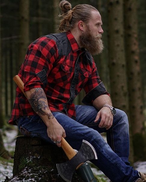 Modern Lumberjack Style, Rugged Outfit Men, Lumberjack Style Men Outfits, Lumberjack Photoshoot, Lumberjack Aesthetic, Lumberjack Men, Men With Long Hair, Beard And Mustache Styles, Lumberjack Style