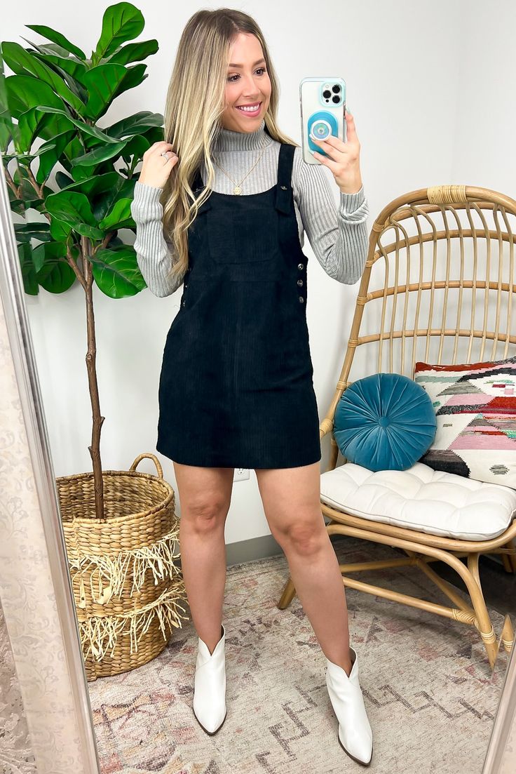 Courderoy Dress Outfits, Courdory Dress Outfit, Corduroy Dress Outfit, Corduroy Overall Dress, Noah Kahan, Cozy Fall Outfits, Corduroy Dress, Corduroy Fabric, Overall Dress