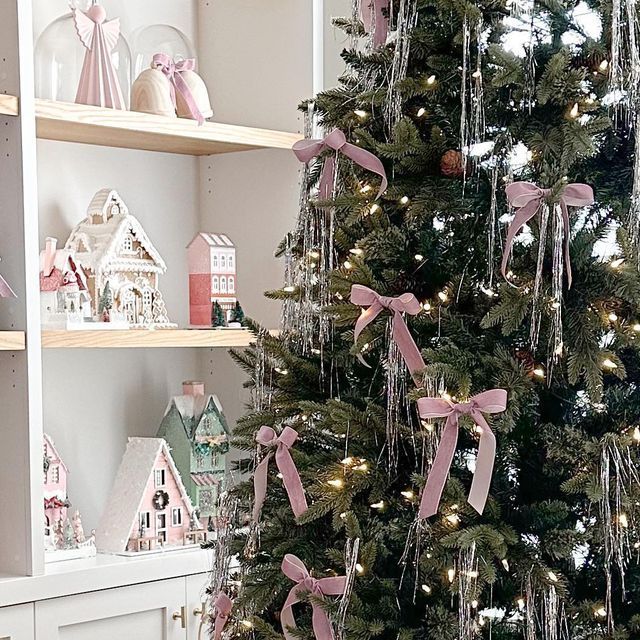 Pink Whimsical Christmas, Christmas Tree With Pink Bows, Pink Velvet Christmas Tree, Pink Bows Christmas Tree, Bow On Top Of Christmas Tree, Pink Bow Christmas Tree, Bow On Christmas Tree, Velvet Bows On Christmas Tree, Pink And Red Christmas Tree