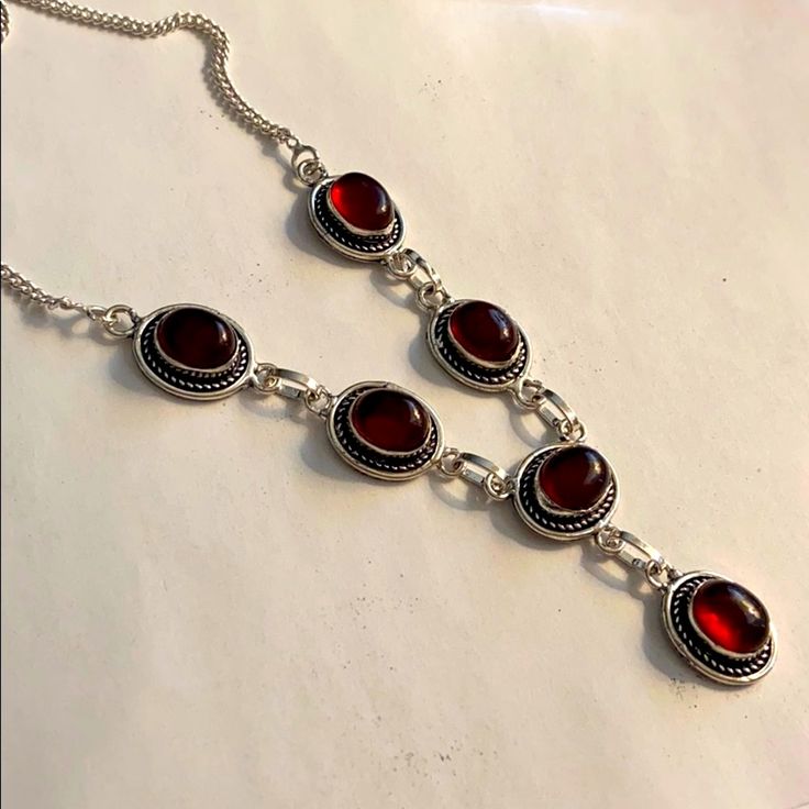 Natural Garnet And Solid Sterling Silver 925 Necklace Comes In A Gift Bag. Elegant Silver Marked 925 On Clasp And On Pendant. Necklace Measures 18 Inch Vintage Garnet Jewelry, Pretty Jewellery Necklace, Cameo Choker Necklace, Mini Closet, Red Garnet Necklace, Funky Jewellery, Funky Accessories, Aesthetic Jewellery, Jewelry Wishlist