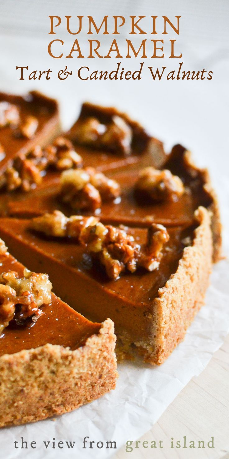 slicing a pumpkin caramel tart Candied Walnut Recipe, Pumpkin Tart, Chocolate Caramel Tart, Thanksgiving Tradition, Cinnamon Baking, Bakery Aesthetic, Pumpkin Tarts, Beaux Desserts, Apple Festival