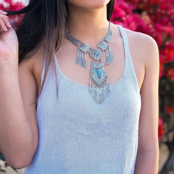 Music Festival Fashion, Jewelry Fashion Trends, Festival Vibes, Statement Necklaces, Music Festivals, Hippie Style, Color Style, Festival Fashion, Music Festival