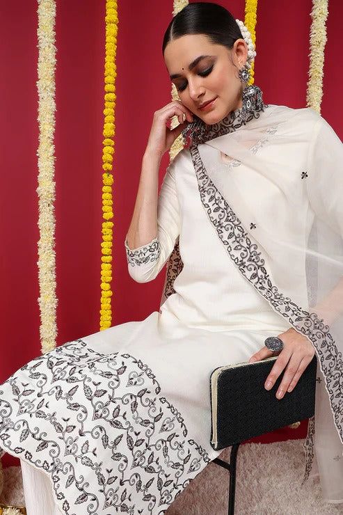 Expertly crafted from a luxurious silk blend, this Off White embroidered straight suit set exudes elegance and sophistication. With intricate detailing and a timeless design, it offers a perfect combination of style and comfort. Elevate your wardrobe with this versatile and flattering piece. Imagine this: you slip into this luxuriously soft outfit, the silk blend caressing your skin like a cool summer breeze. The straight silhouette flatters your figure, while the delicate embroidery adds a touc White Dupatta, Kurti Sets, Straight Suit, Kurta Pant Set, Style Pant, Fancy Kurti, Work Pattern, Embroidered Dupatta, Straight Kurta