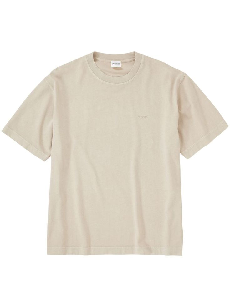 beige organic cotton logo print at the chest crew neck drop shoulder short sleeves straight hem This item is made from at least 50% organic materials. Learn more about what makes a product Conscious on our Conscious Criteria page Thick Tshirts, Beige Clothes, Cream Tshirt, Blank Tshirt, Nude Shirt, Outfit Shuffles, Baggy Shirts, Neutral Shirt, Neutral T Shirts