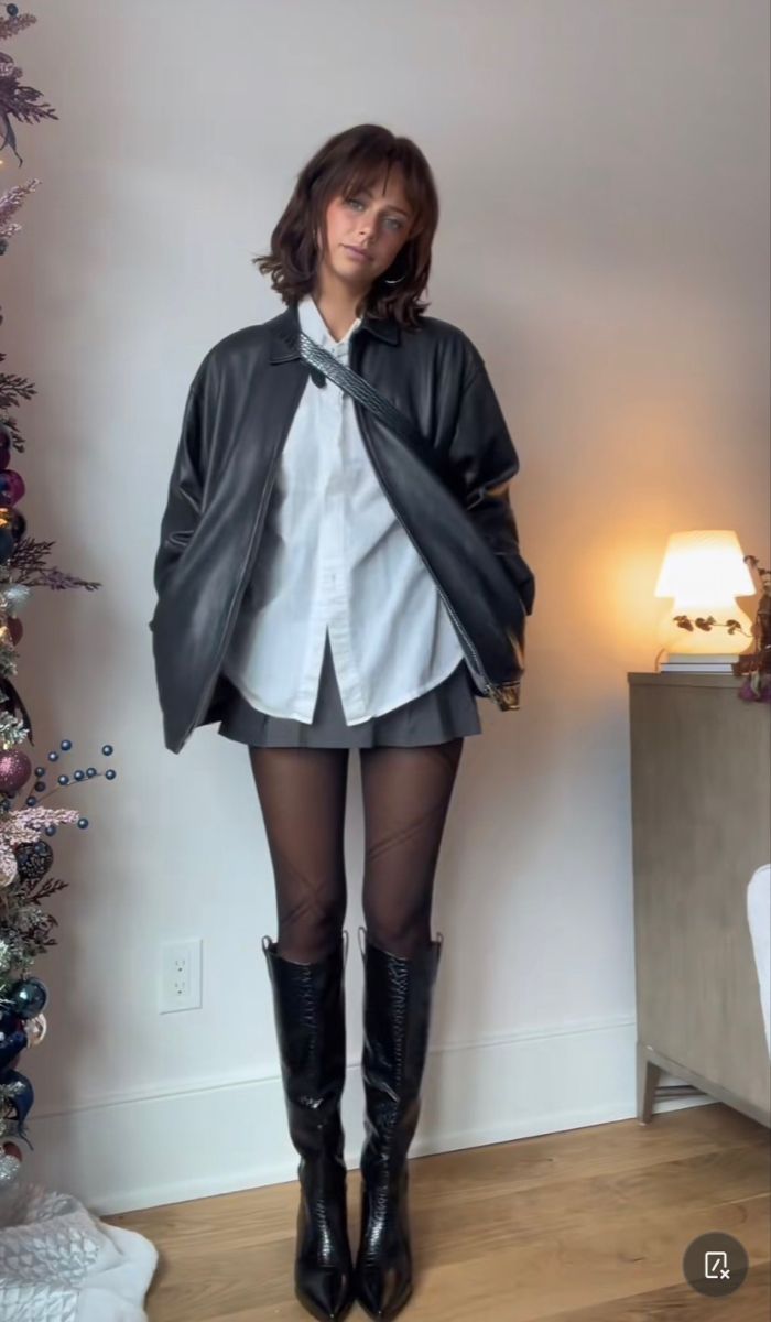 Leather Jacket White Button Up, Black Jacket Skirt Outfit, Leather Jacket Pleated Skirt, Grey Pleated Skirt Outfit Aesthetic, Blouse And Mini Skirt Outfit, Outfits White Button Up, Black Boot Skirt Outfit, Leather Jacket And Mini Skirt, Black Skirt Button Up Shirt